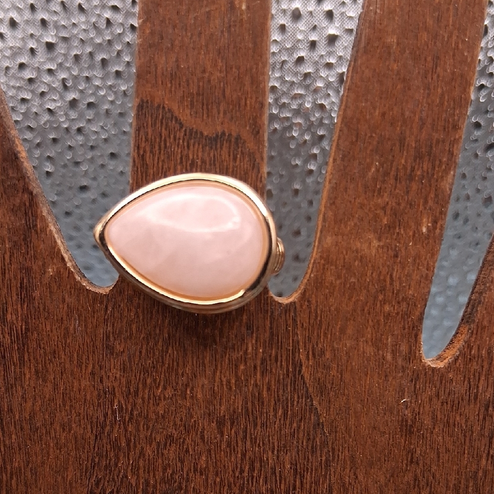 Vintage Avon Soft Pink Gemstone Ring Sz 8